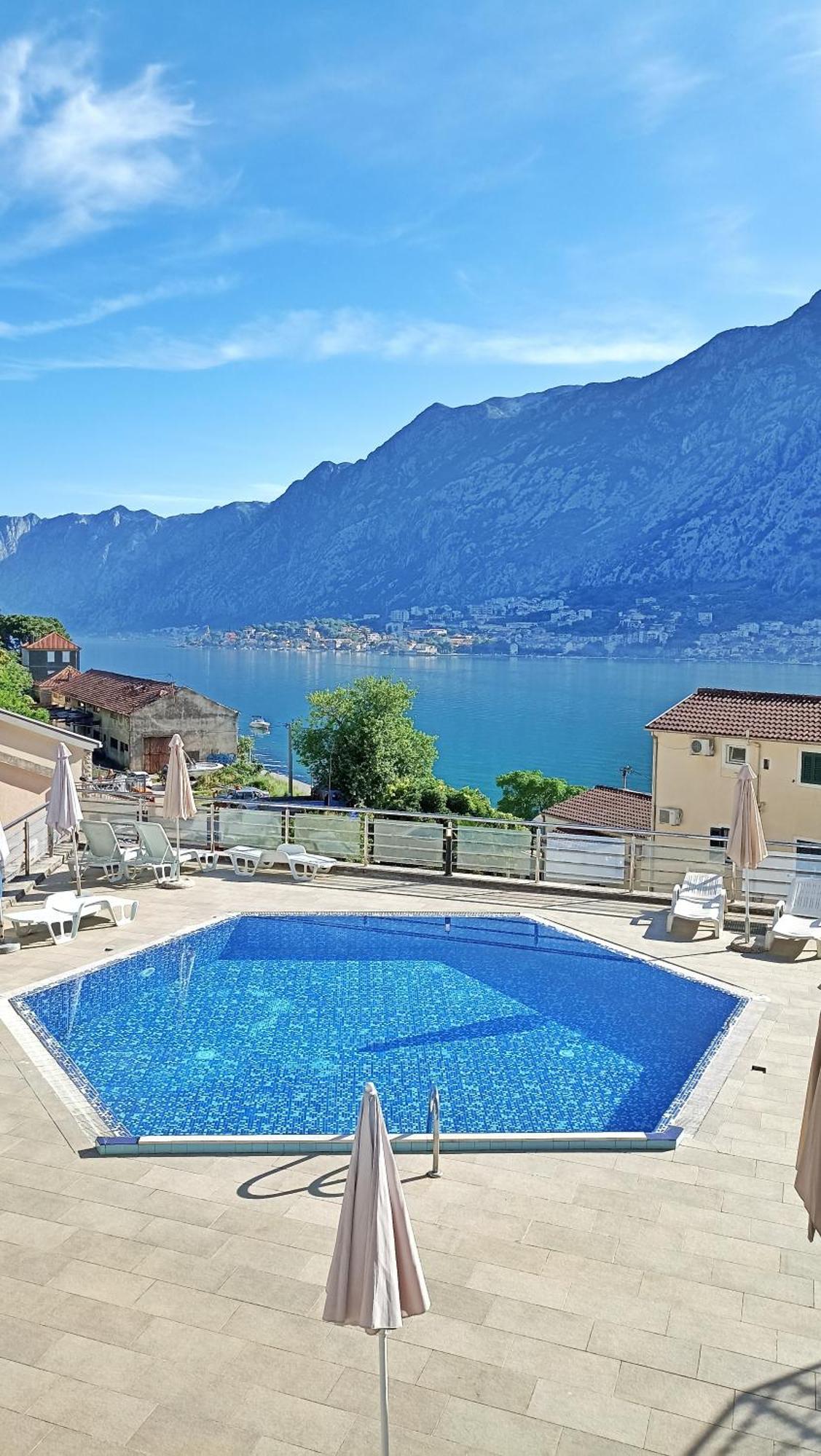 Apartment Kotor Exterior photo